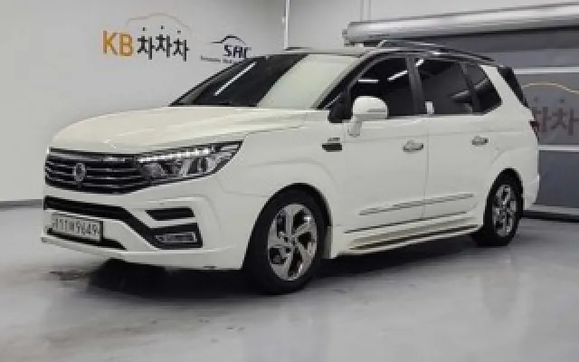 코란도투리스모 중고차 코란도투리스모 4WD RX 매물 사진 12 - 2018/03 158,624km