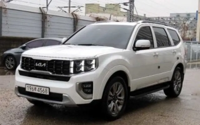 코란도투리스모 중고차 모하비 더 마스터 4WD 플레티넘 그래비티 매물 사진 20 - 2023/11 24,119km