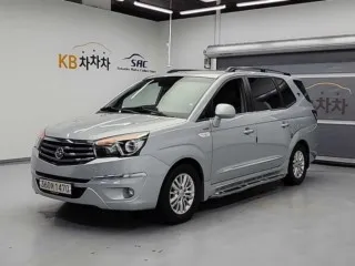 코란도투리스모 중고차 매물 사진 2 - 2015년 85,188km