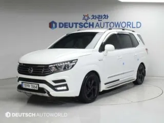 코란도투리스모 중고차 매물 사진 4 - 2018년 118,985km
